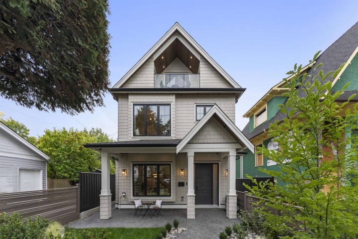 Photo 4 at 1 - 2256 E Pender Street, Hastings, Vancouver East