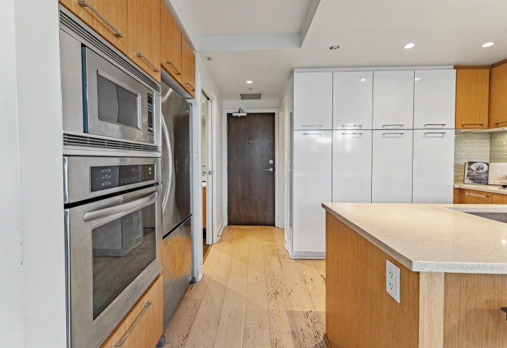 Photo 5 at 207 - 1680 W 4th Avenue, False Creek, Vancouver West