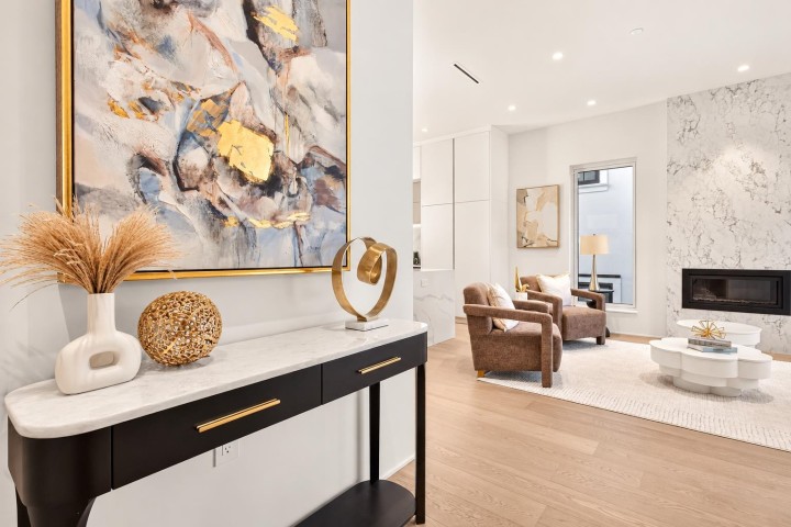 Photo 5 at 3930 W 33rd Avenue, Dunbar, Vancouver West