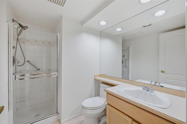 Photo 27 at 303 - 2250 Se Marine Drive, South Marine, Vancouver East