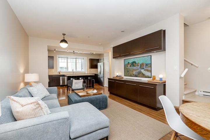 Photo 2 at 3826 Welwyn Street, Victoria VE, Vancouver East