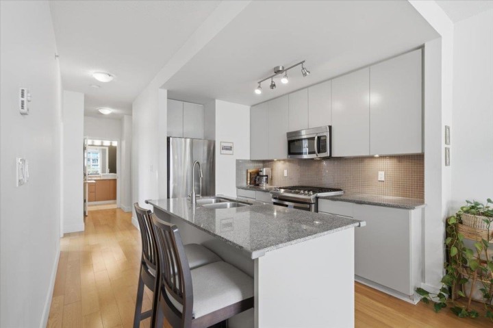 Photo 6 at 512 - 298 E 11th Avenue, Mount Pleasant VE, Vancouver East