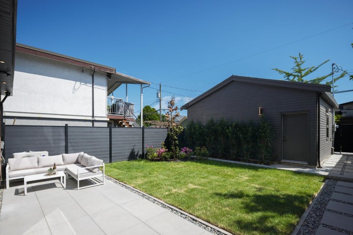 Photo 9 at 2 - 258 E 19 Avenue, Main, Vancouver East