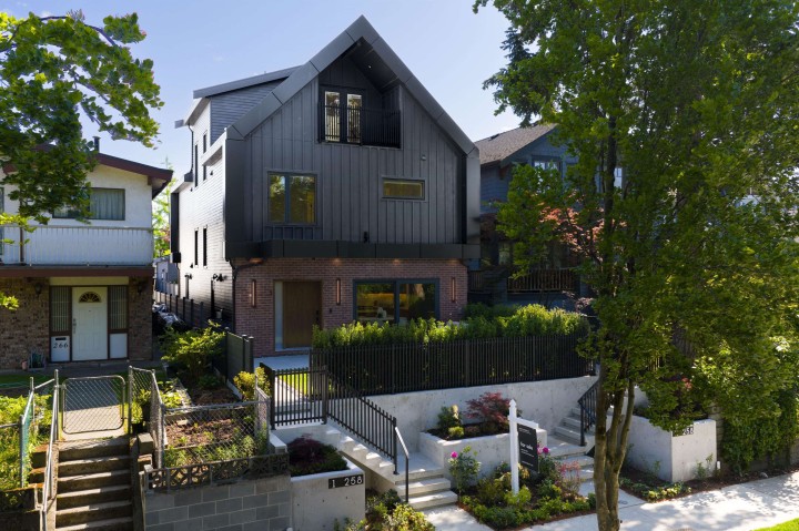 Photo 37 at 2 - 258 E 19 Avenue, Main, Vancouver East
