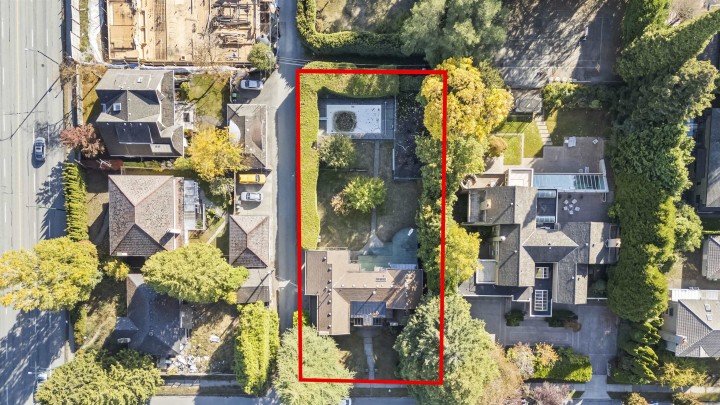 Photo 3 at 1052 W 53rd Avenue, South Granville, Vancouver West