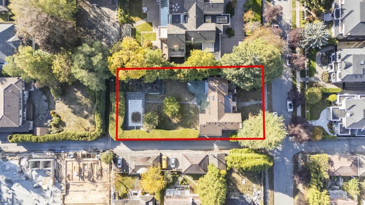 Photo 4 at 1052 W 53rd Avenue, South Granville, Vancouver West
