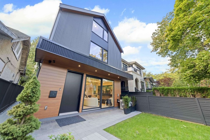 Photo 34 at 1 - 3466 W 22nd Avenue, Dunbar, Vancouver West