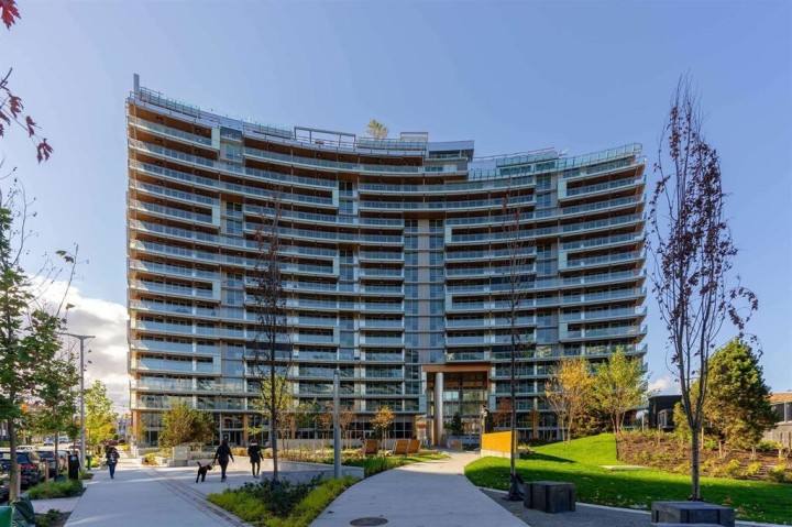 Photo 1 at 909 - 1768 Cook Street, False Creek, Vancouver West
