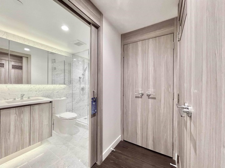 Photo 18 at 909 - 1768 Cook Street, False Creek, Vancouver West