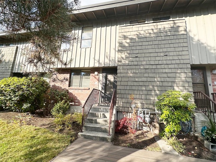 Photo 22 at 20 - 3150 E 58th Avenue, Champlain Heights, Vancouver East