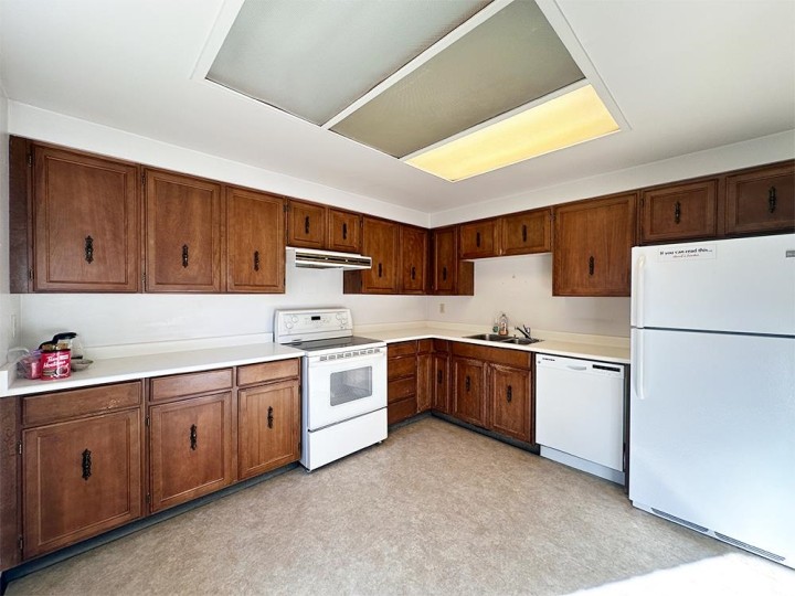 Photo 8 at 20 - 3150 E 58th Avenue, Champlain Heights, Vancouver East