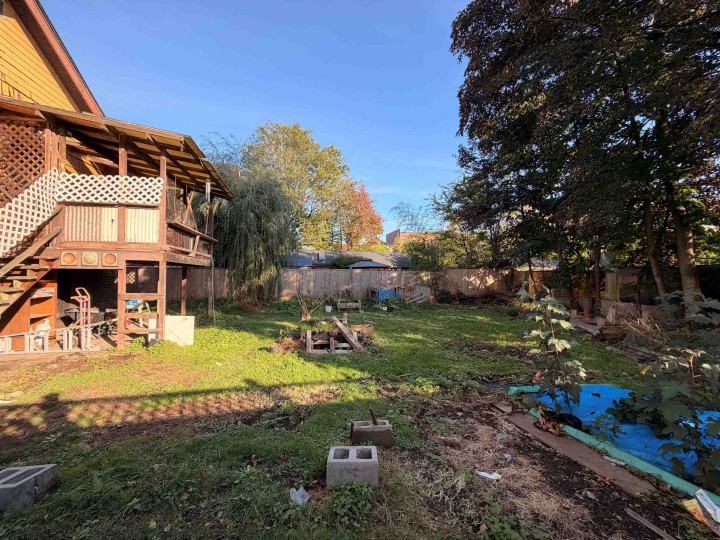 Photo 3 at 1736 Graveley Street, Grandview Woodland, Vancouver East