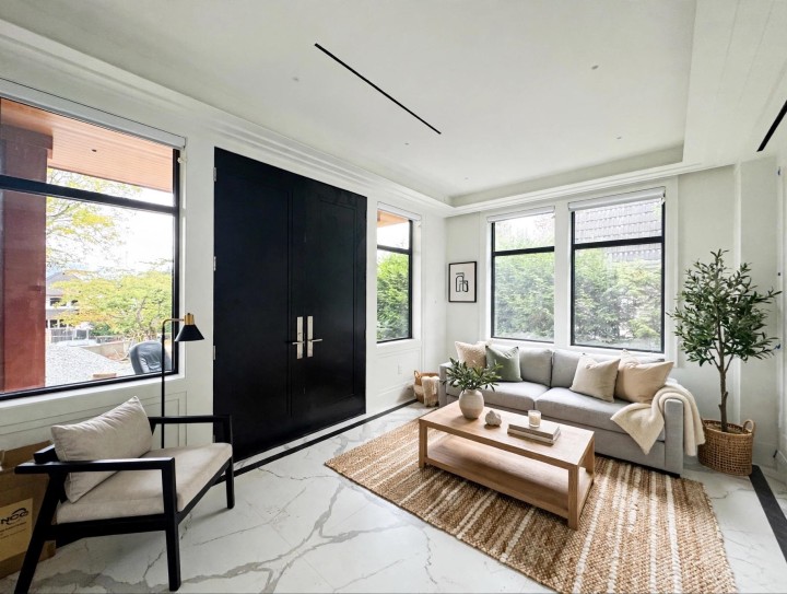 Photo 2 at 4770 Drummond Drive, Point Grey, Vancouver West