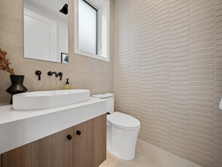 Photo 7 at 1 - 2547 E 2nd Avenue, Renfrew VE, Vancouver East