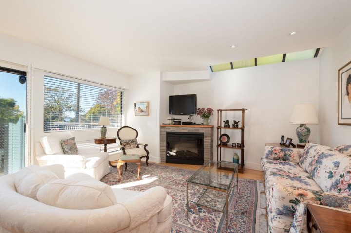 Photo 7 at 1896 Bellevue Avenue, Ambleside, West Vancouver