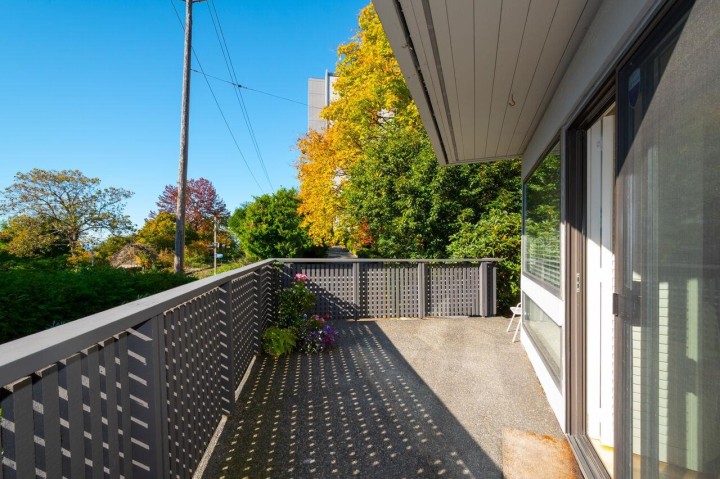 Photo 9 at 1896 Bellevue Avenue, Ambleside, West Vancouver
