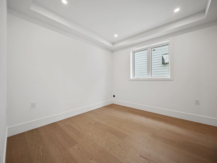 Photo 21 at 2 - 2547 E 2nd Avenue, Renfrew VE, Vancouver East