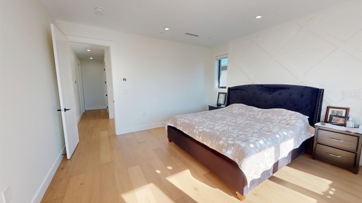 Photo 15 at 108 E 51st Avenue, South Vancouver, Vancouver East
