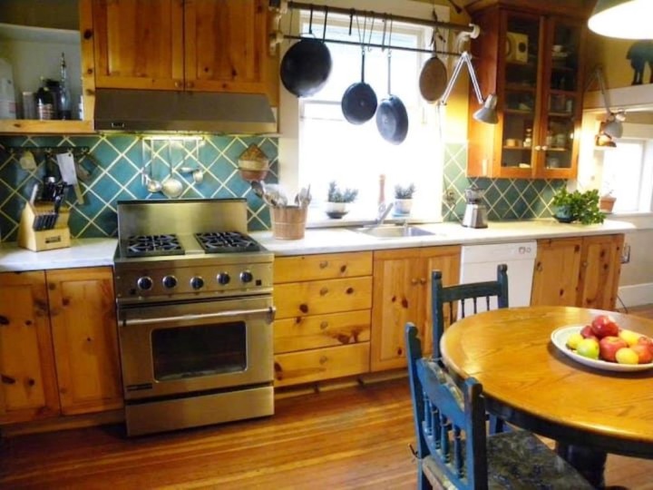 Photo 15 at 1055 E 11th Avenue, Mount Pleasant VE, Vancouver East