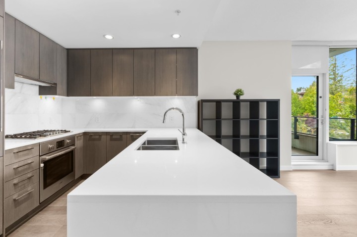 Photo 10 at 313 - 5687 Gray Avenue, University VW, Vancouver West