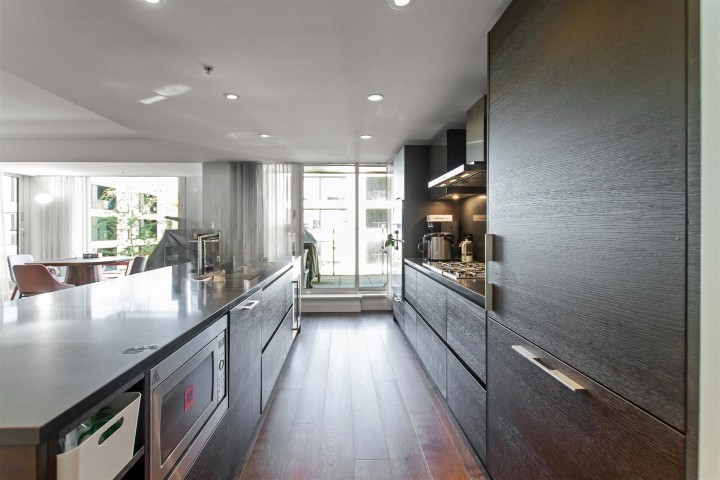 Photo 4 at 603 - 1571 W 57th Avenue, South Granville, Vancouver West
