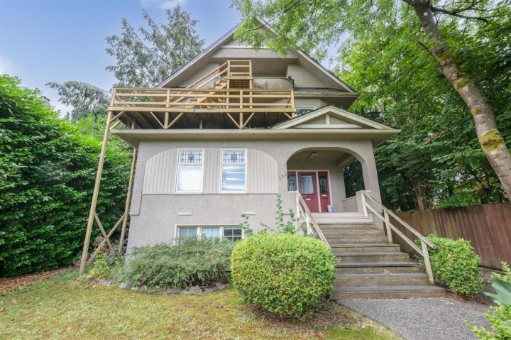 Photo 1 at 236 W 12th Avenue, Mount Pleasant VW, Vancouver West