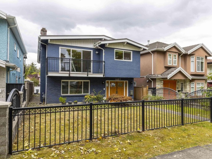 Photo 2 at 1827 E 40th Avenue, Victoria VE, Vancouver East
