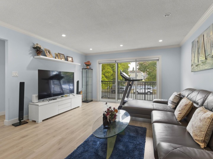 Photo 6 at 1827 E 40th Avenue, Victoria VE, Vancouver East