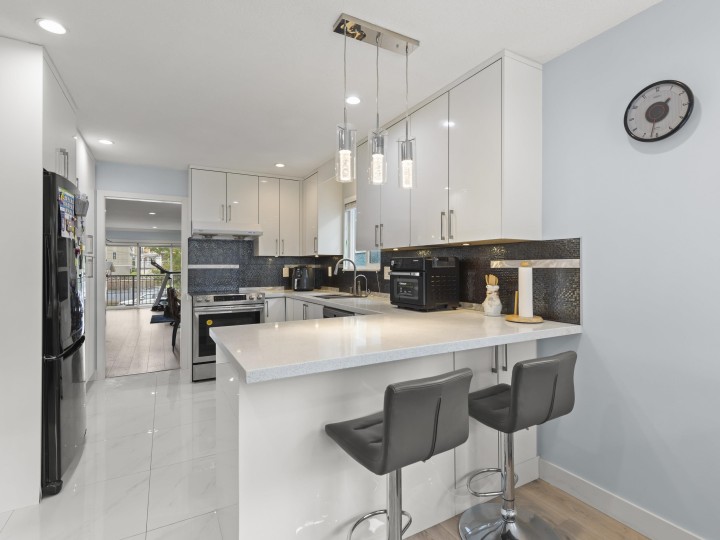 Photo 13 at 1827 E 40th Avenue, Victoria VE, Vancouver East