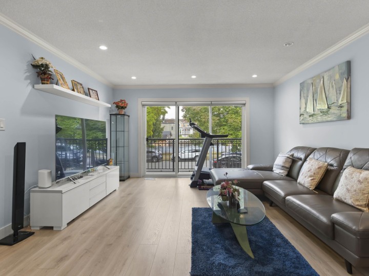 Photo 7 at 1827 E 40th Avenue, Victoria VE, Vancouver East