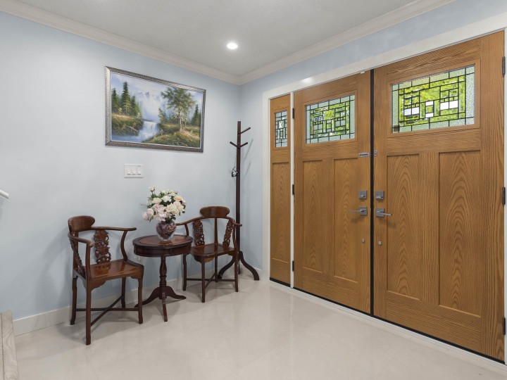 Photo 4 at 1827 E 40th Avenue, Victoria VE, Vancouver East