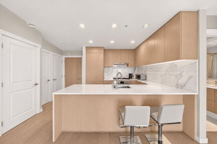 Photo 16 at 528 - 3563 Ross Drive, University VW, Vancouver West