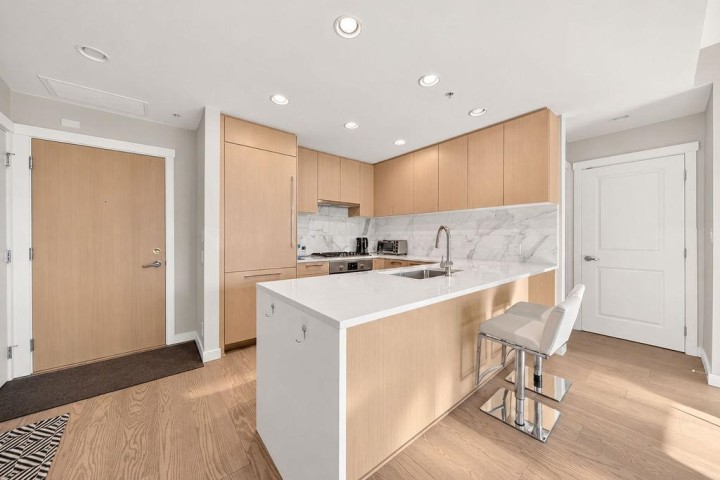 Photo 15 at 528 - 3563 Ross Drive, University VW, Vancouver West