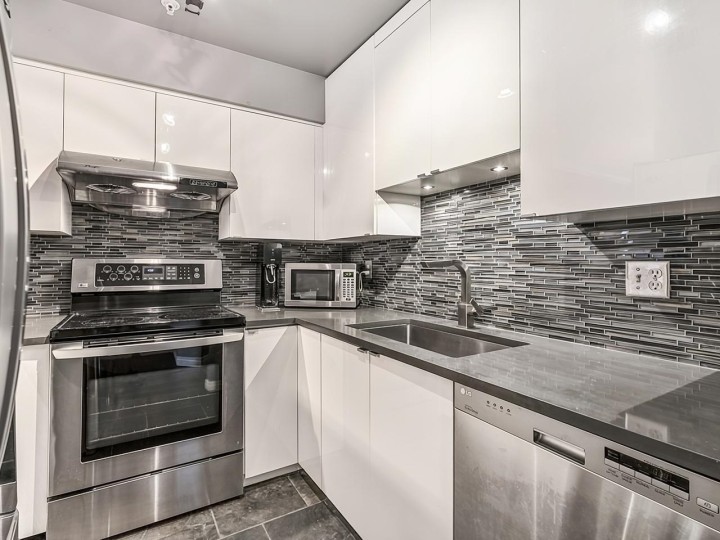 Photo 16 at 210 - 889 W 7th Avenue, Fairview VW, Vancouver West