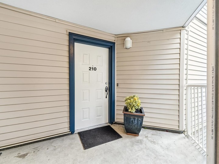 Photo 32 at 210 - 889 W 7th Avenue, Fairview VW, Vancouver West