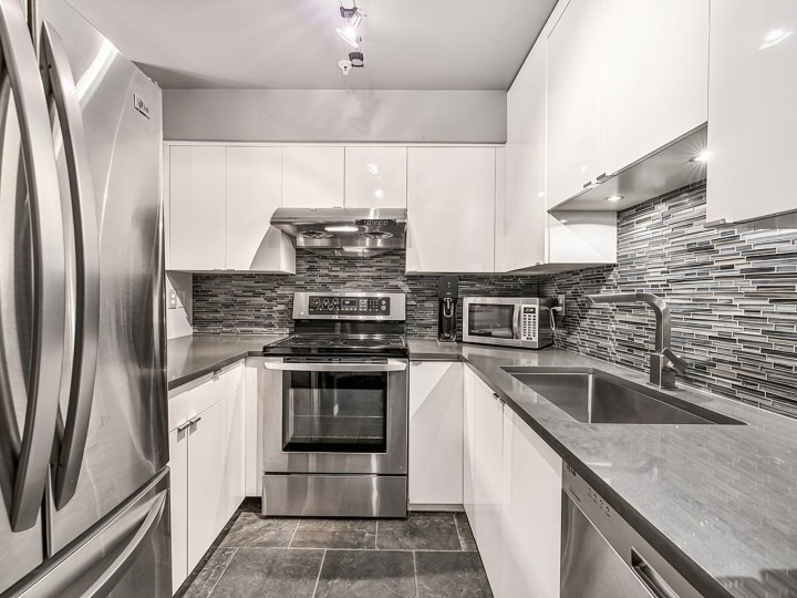 Photo 15 at 210 - 889 W 7th Avenue, Fairview VW, Vancouver West