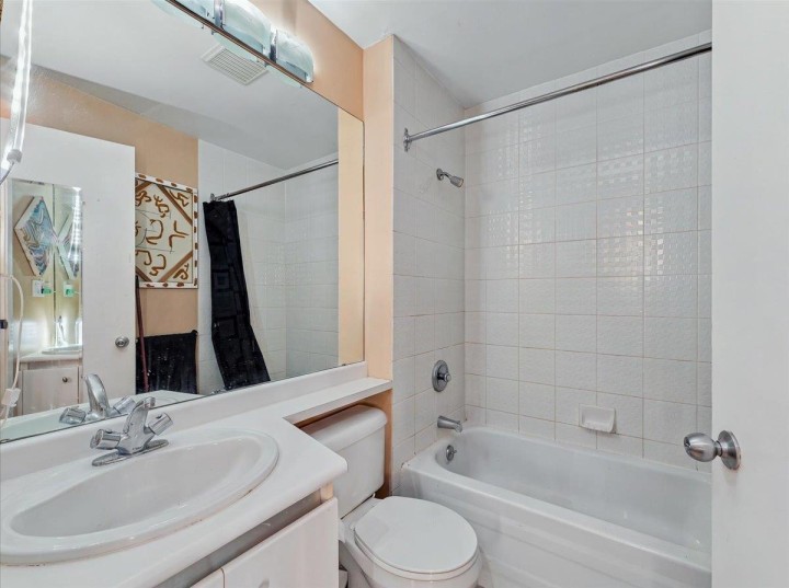 Photo 11 at 1513 - 989 Nelson Street, Downtown VW, Vancouver West