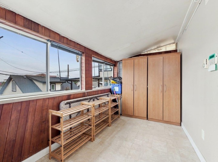 Photo 17 at 3951 Slocan Street, Renfrew Heights, Vancouver East