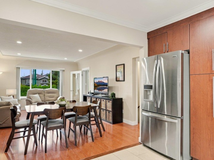 Photo 7 at 3951 Slocan Street, Renfrew Heights, Vancouver East