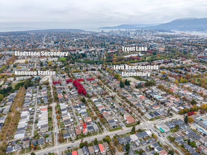 Photo 32 at 3951 Slocan Street, Renfrew Heights, Vancouver East
