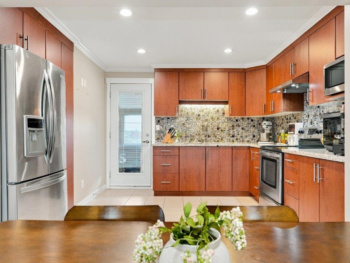 Photo 10 at 3951 Slocan Street, Renfrew Heights, Vancouver East