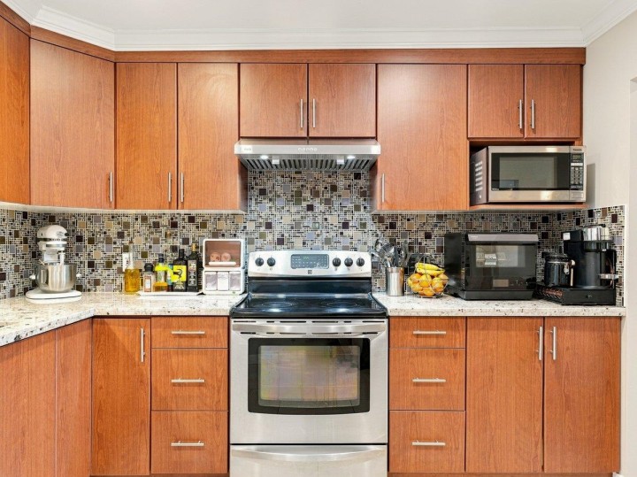 Photo 11 at 3951 Slocan Street, Renfrew Heights, Vancouver East