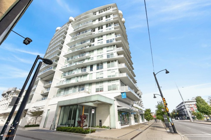 Photo 1 at 312 - 2220 Kingsway, Victoria VE, Vancouver East