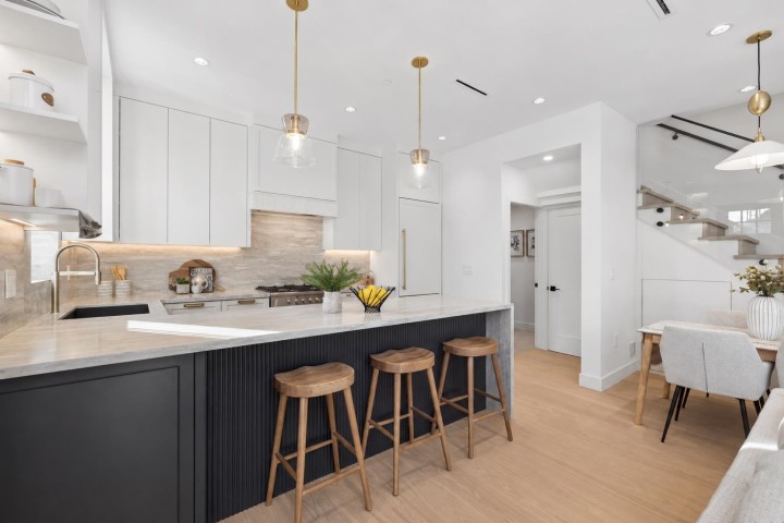 Photo 7 at 1 - 2733 William Street, Renfrew VE, Vancouver East
