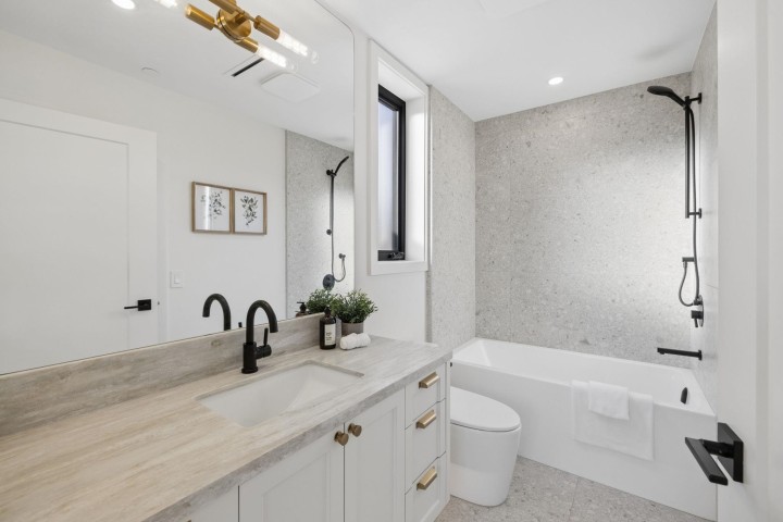 Photo 32 at 1 - 2733 William Street, Renfrew VE, Vancouver East