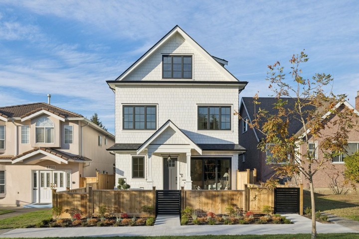 Photo 1 at 1 - 2733 William Street, Renfrew VE, Vancouver East