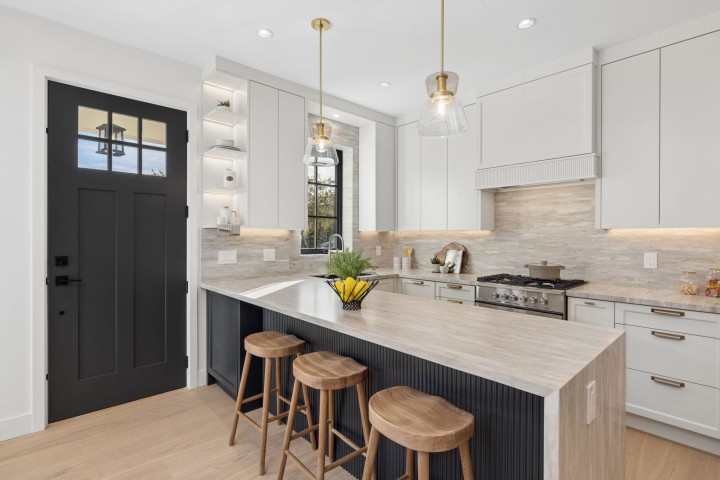 Photo 5 at 1 - 2733 William Street, Renfrew VE, Vancouver East