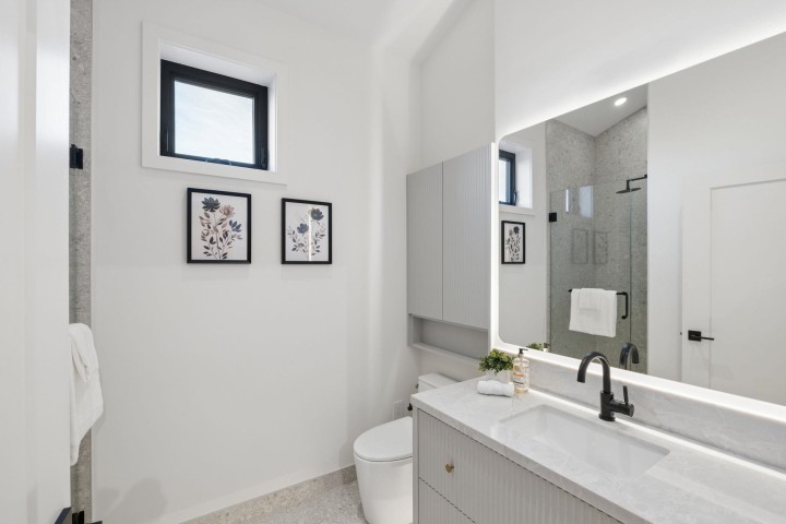 Photo 37 at 1 - 2733 William Street, Renfrew VE, Vancouver East