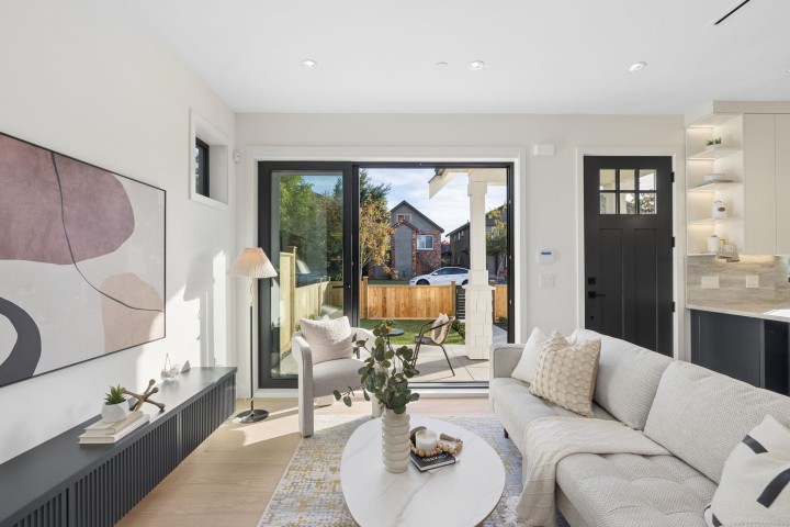 Photo 15 at 1 - 2733 William Street, Renfrew VE, Vancouver East