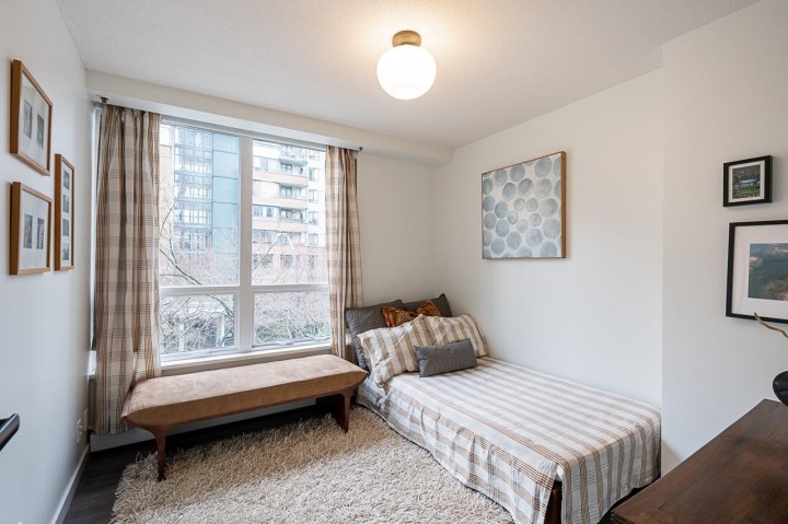 Photo 23 at 302 - 1228 Marinaside Crescent, Yaletown, Vancouver West